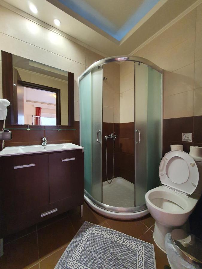Vivian Hotel Лаганас Экстерьер фото